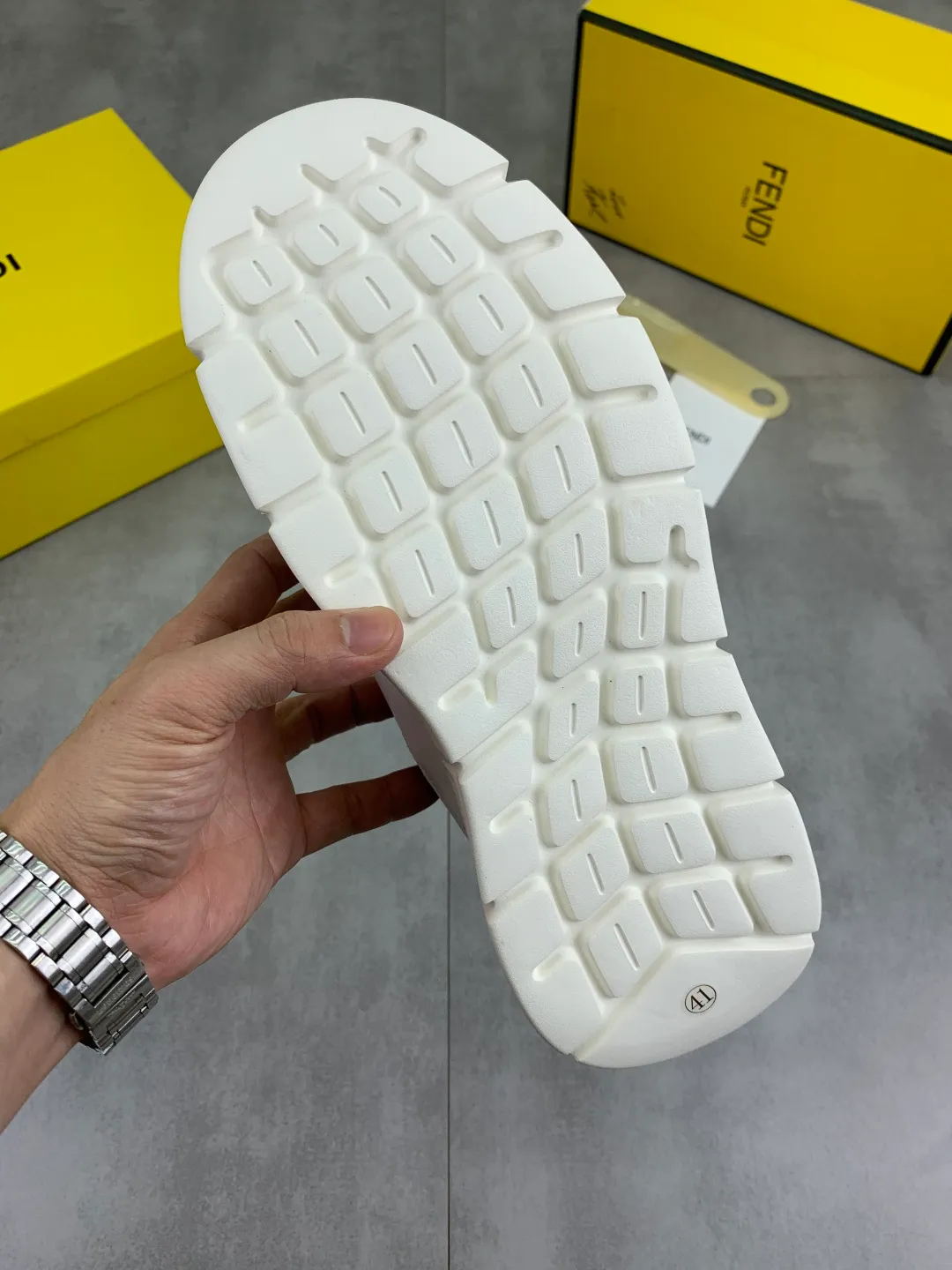​Men's shoes 💰P400 💰[New style] little monster 🆘 New FENDI (Fendi) new style 🕶️🕶️Simple routing effect, showing an elegant and cool driving shoe 🎬Using imported calfskin + first-layer pigskin lining🐂Excellent material🎬Detailed workmanship 🤗Comfortable foot feel➰➰. ​Pair it with any outfit to show your taste and temperament, low-key luxury ♻️Design ​simple and elegant ​noble and fashionable 🍃​Very loved and favored by trendy men 💓❤️size: 38-44 2️⃣colors available